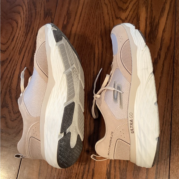 Skechers Shoes - Picture 6 of 9